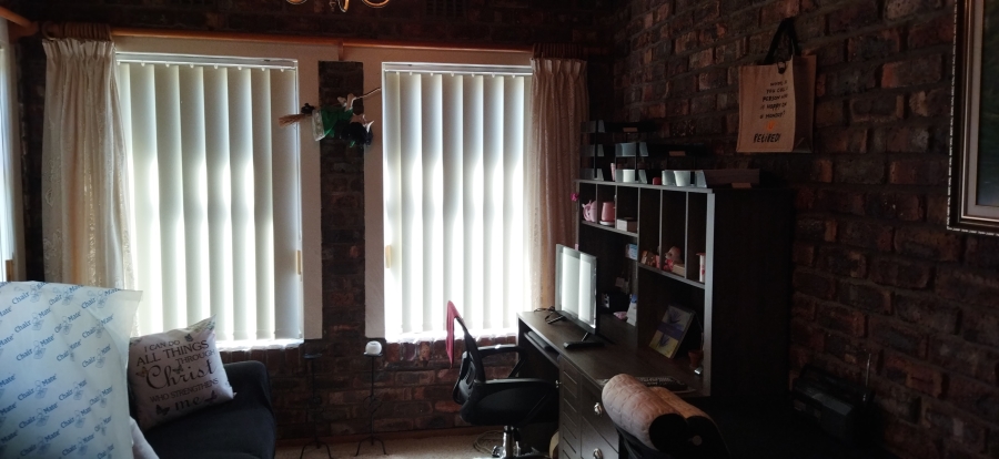 3 Bedroom Property for Sale in Hopefield Western Cape